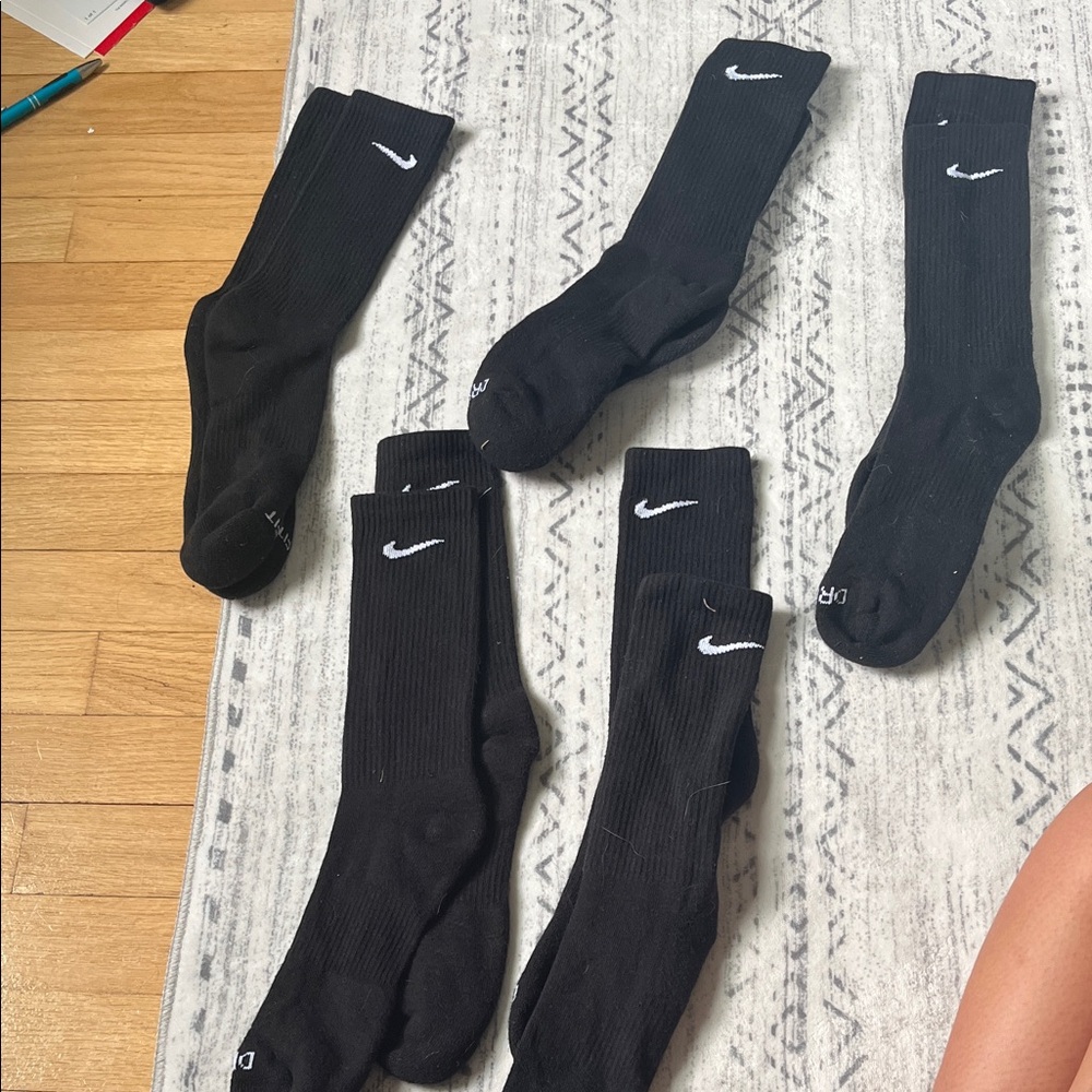 6-12 Pairs of Nike Men's Black Crew Socks